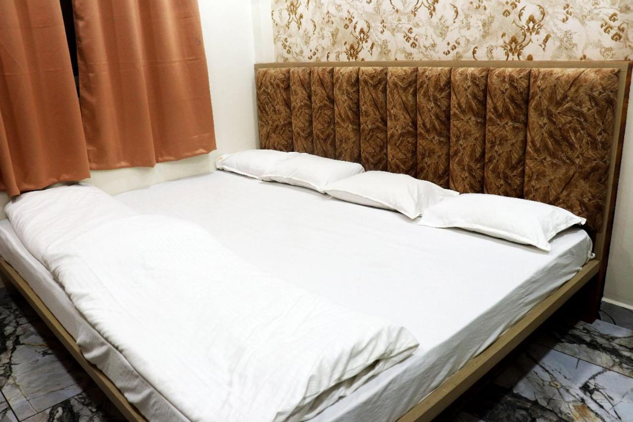 Hotel Malay Inn 우자인 외부 사진