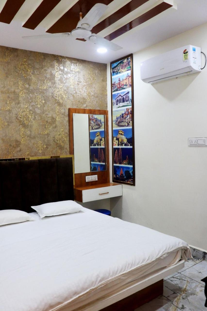 Hotel Malay Inn 우자인 외부 사진