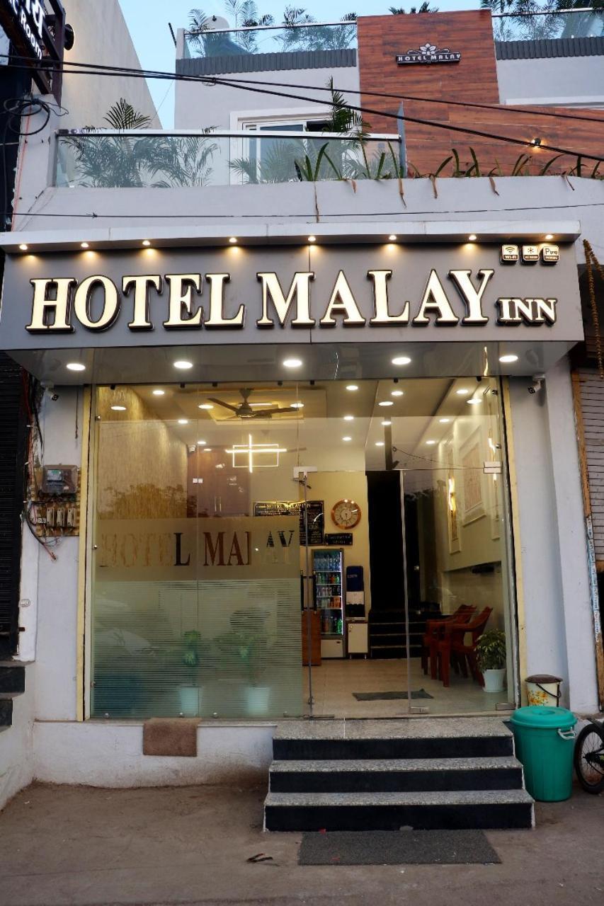 Hotel Malay Inn 우자인 외부 사진