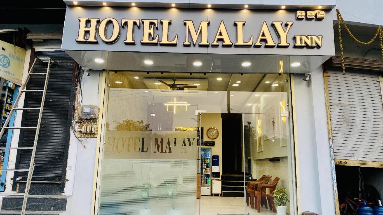 Hotel Malay Inn 우자인 외부 사진