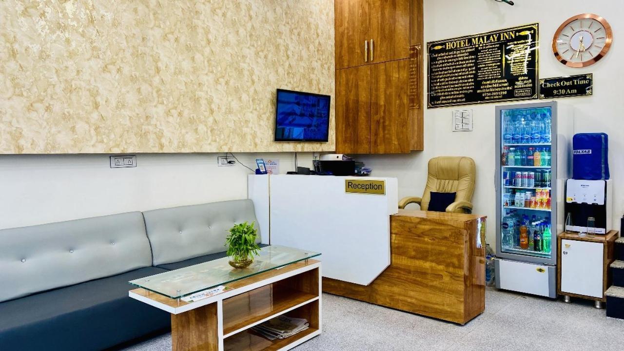 Hotel Malay Inn 우자인 외부 사진