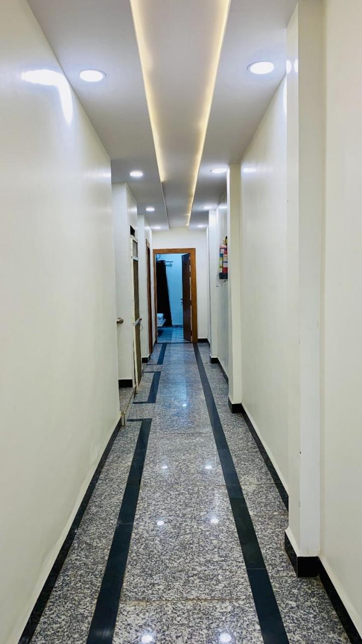 Hotel Malay Inn 우자인 외부 사진