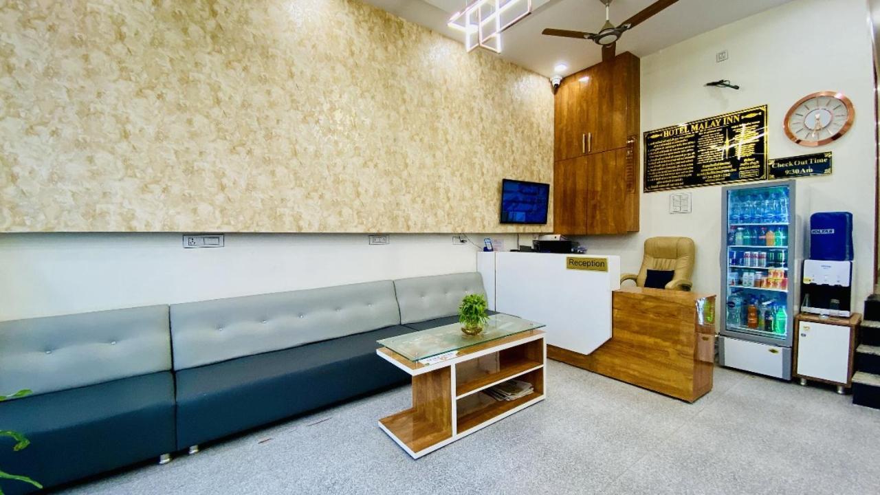Hotel Malay Inn 우자인 외부 사진